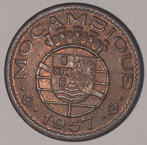 1957 - 50 CENTAVOS COIN - MOZAMBIQUE - (Bronze)